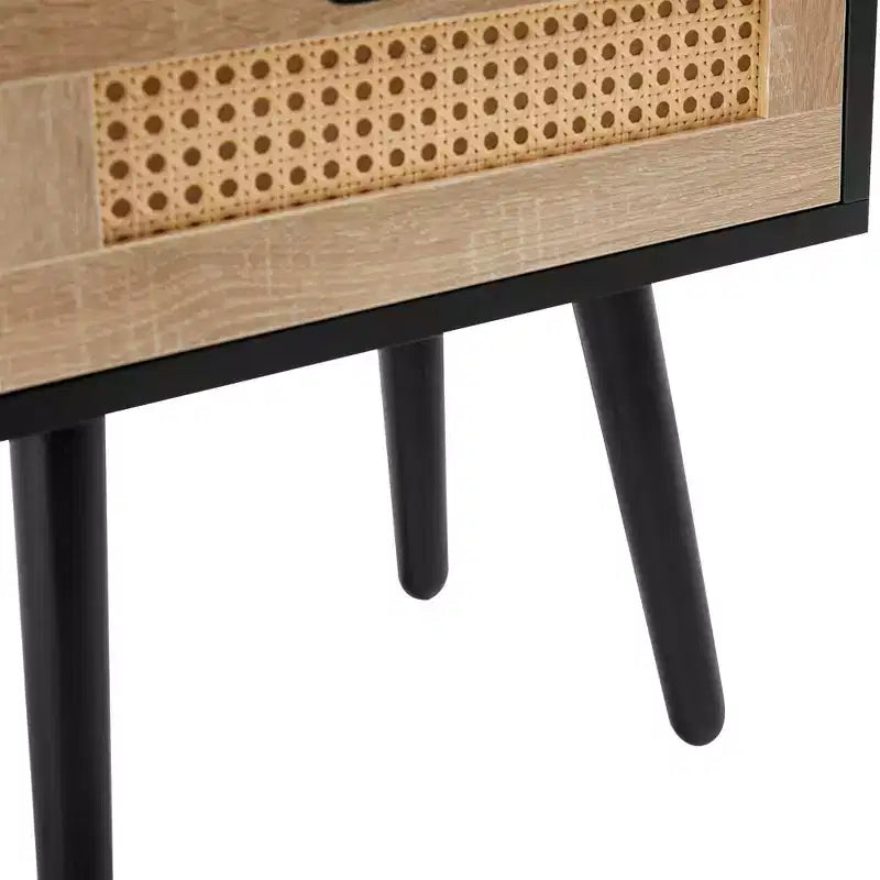 Tavolino finale in rattan con cassetto e gambe in legno massello, Tavolino per soggiorno o camera da letto, Nero