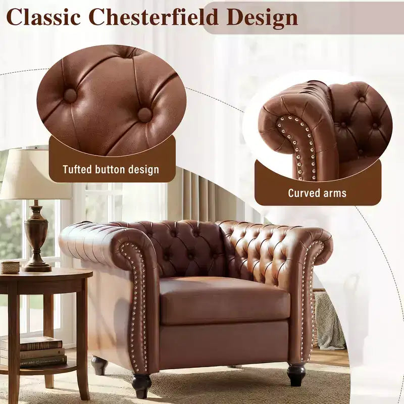 Poltrona Chesterfield Club con braccioli arrotolati, borchie e gambe in legno massello